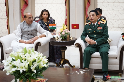 Đại tướng Phan Văn Giang hội đàm với Bộ trưởng Quốc phòng Ấn Độ